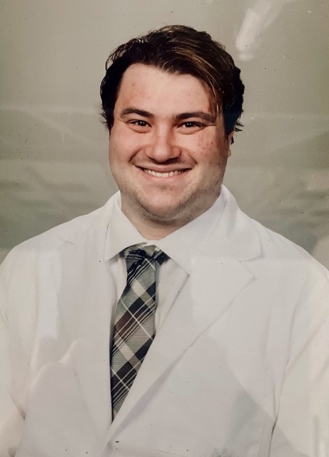 A picture of a man in a doctors suit